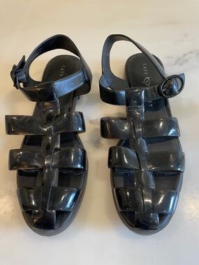 Katy Perry The Geli Fisherman Sandal in Black, Size 10